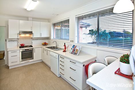 Property photo of 19 Gregory Crescent Mulgrave VIC 3170