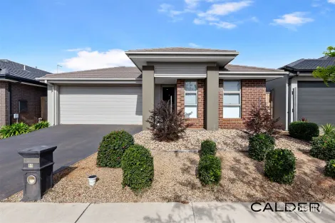 11 Mehma St, Thornhill Park, VIC 3335