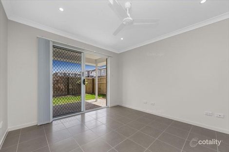 Property photo of 1/83 Crossacres Street Doolandella QLD 4077