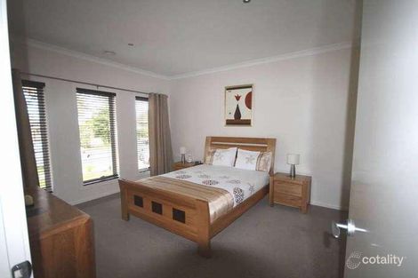 Property photo of 1/43 Van Ness Avenue Mornington VIC 3931