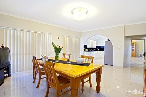Property photo of 7 Webber Place Prairiewood NSW 2176
