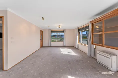 Property photo of 1 Pyke Court Swansea TAS 7190