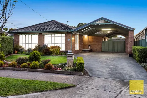 11 Woolstone Cl, Kealba, VIC 3021