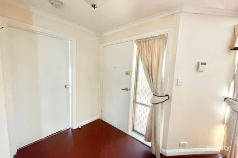 Property photo of 12 Poa Court Delahey VIC 3037