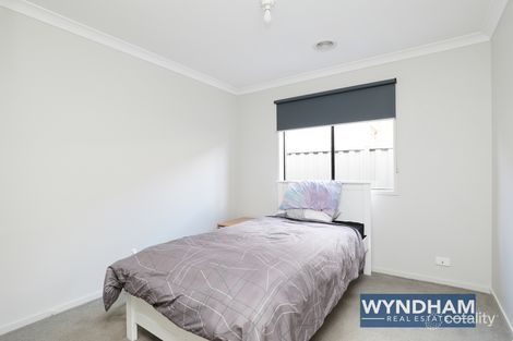 Property photo of 29 Eltham Parade Manor Lakes VIC 3024