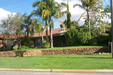 Property photo of 9 Ravenslea Drive Parkwood WA 6147