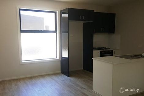 Property photo of 7/11 Troward Harvey Way Craigieburn VIC 3064