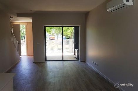 Property photo of 7/11 Troward Harvey Way Craigieburn VIC 3064