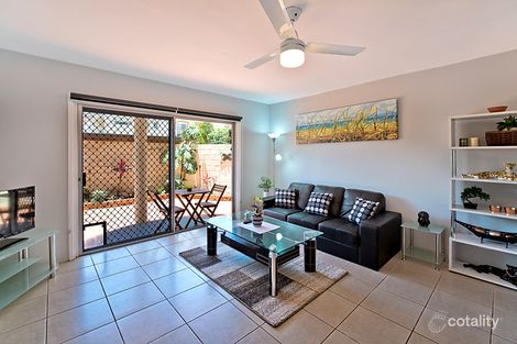 Property photo of 2/9 Holborow Close Surfers Paradise QLD 4217