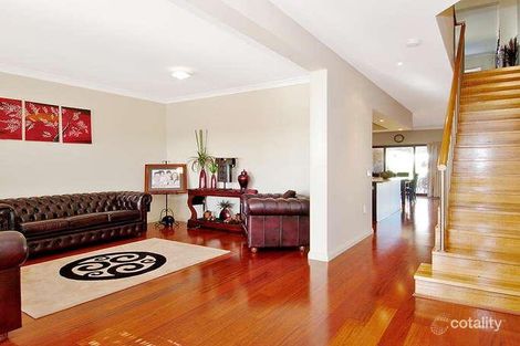 Property photo of 2 Viewbank Walk Caroline Springs VIC 3023