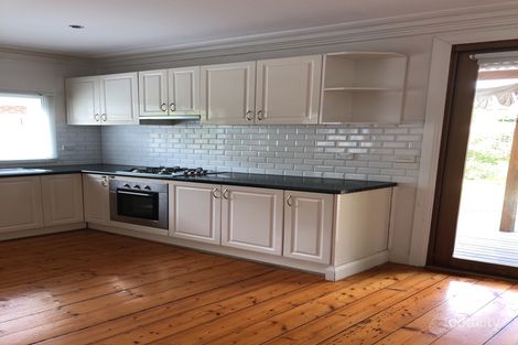 Property photo of 41 Boldrewood Parade Reservoir VIC 3073