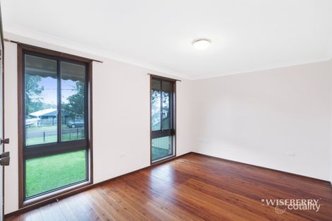 Property photo of 39 Campbell Parade Mannering Park NSW 2259