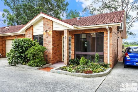 2/39 Woodlawn Dr, Toongabbie, NSW 2146