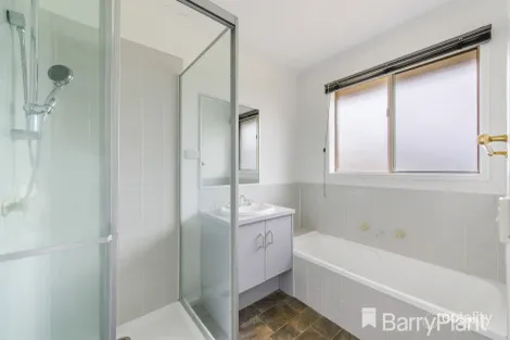 Property photo of 68 Iluka Drive Werribee VIC 3030