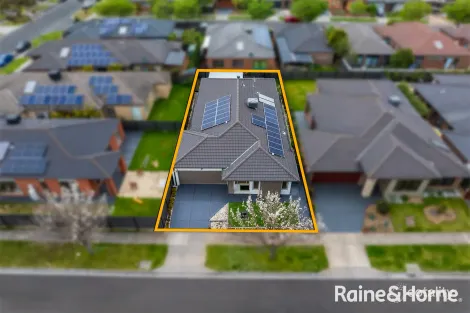 Property photo of 46 Connewara Crescent Clyde North VIC 3978