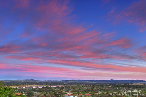 Property photo of 3 Neerim Close Kooringal NSW 2650