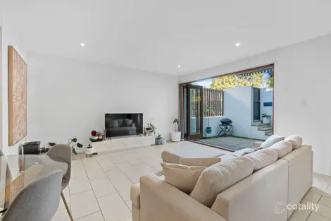 4/24 QUERRIN ST, YERONGA, QLD 4104
