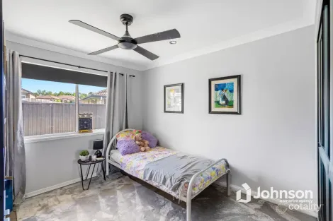 Property photo of 17 Neumann Place Leichhardt QLD 4305