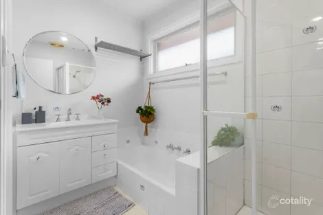 Property photo of 8/52 Fewster Road Hampton VIC 3188