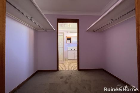 2 Wentworth Pl, South Tamworth, NSW 2340