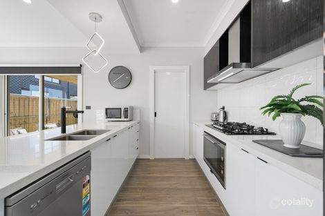 Property photo of 1 Ainsley Road Thornhill Park VIC 3335