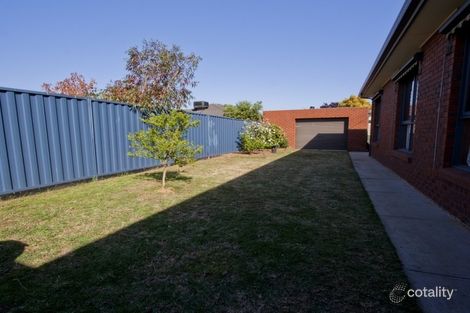 Property photo of 1 Linda Court Werribee VIC 3030