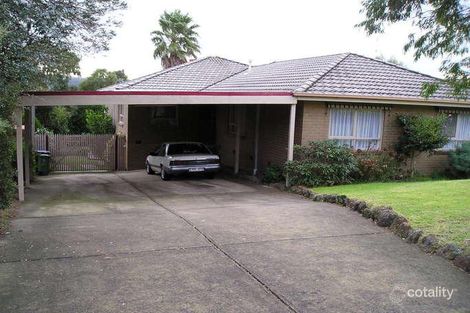 Property photo of 17 Scotsburn Way Endeavour Hills VIC 3802