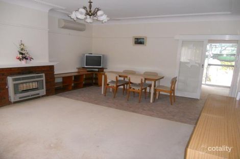 Property photo of 12 Waratah Street Parkes NSW 2870