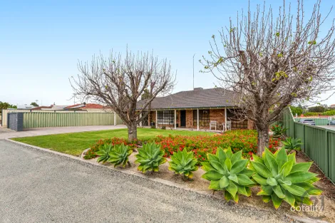 15 Peelwood Pde, Halls Head, WA 6210