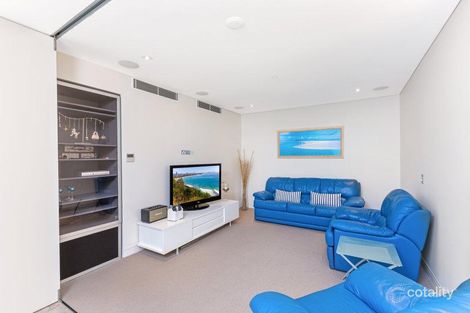 Property photo of 21/106 The Esplanade Burleigh Heads QLD 4220