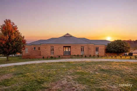2669 Sapphire Rd, Wheeo, NSW 2583