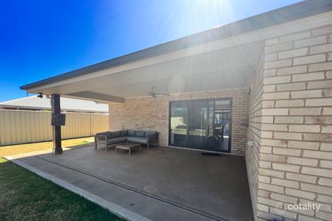 Property photo of 36 Hindmarsh Esplanade Dubbo NSW 2830