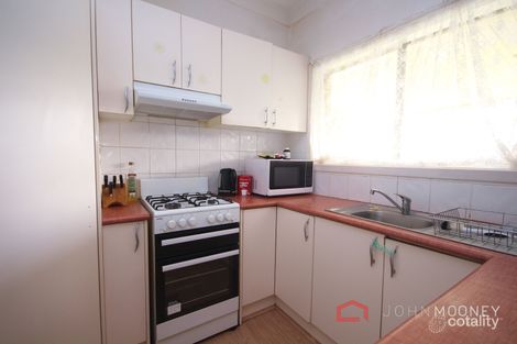 Property photo of 7 Ziegler Avenue Kooringal NSW 2650