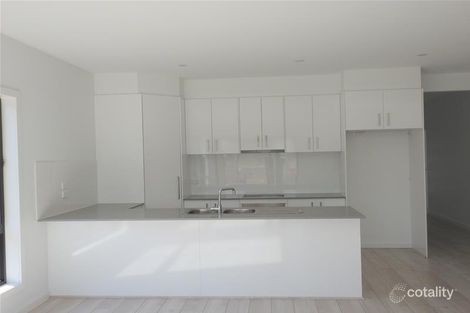 Property photo of 9 Loudon Circuit Craigieburn VIC 3064
