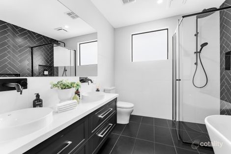 Property photo of 15B Clarendon Avenue Oakleigh South VIC 3167
