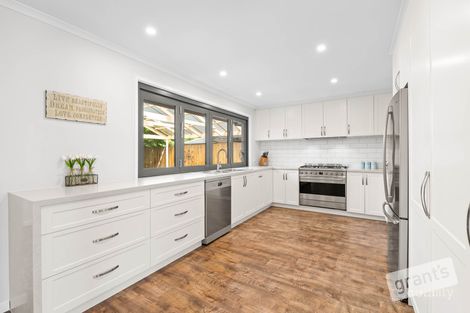 Property photo of 15 Jason Close Berwick VIC 3806