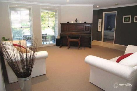 Property photo of 2 Tristania Grove Menai NSW 2234