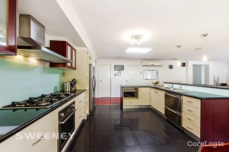 Property photo of 19 Minvi Terrace Cairnlea VIC 3023