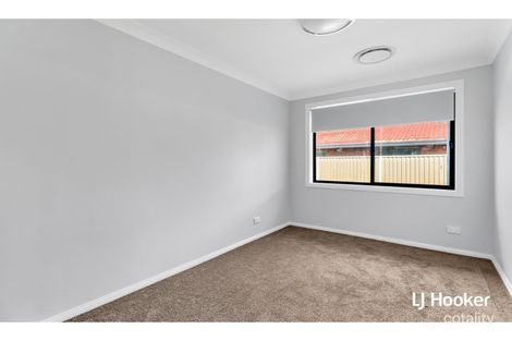 Property photo of 7 Kembla Street Dharruk NSW 2770