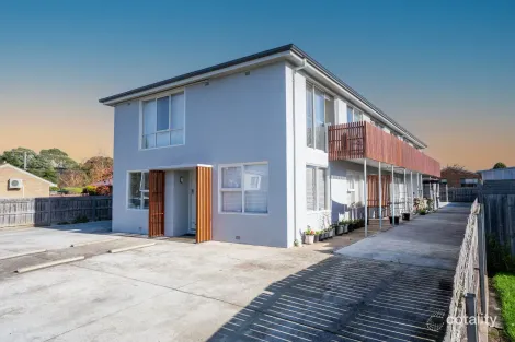 2/14 Broadhurst Ave, Devonport, TAS 7310