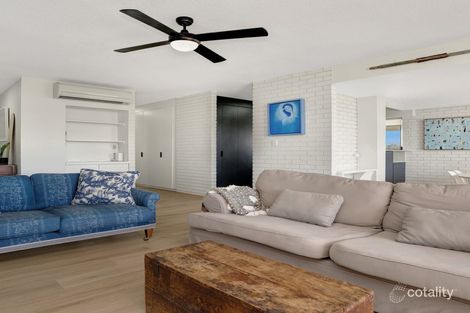 Property photo of 2/260 Alexandra Parade Alexandra Headland QLD 4572