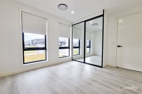 6 Calotis Cres, Denham Court, NSW 2565