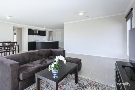 Property photo of 1 Red Fox Boulevard Brookfield VIC 3338