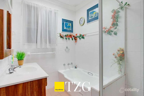 Property photo of 1 Reiby Place Bradbury NSW 2560
