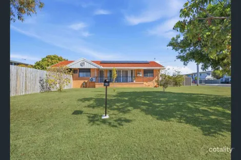 15 Larsen St, West Gladstone, QLD 4680