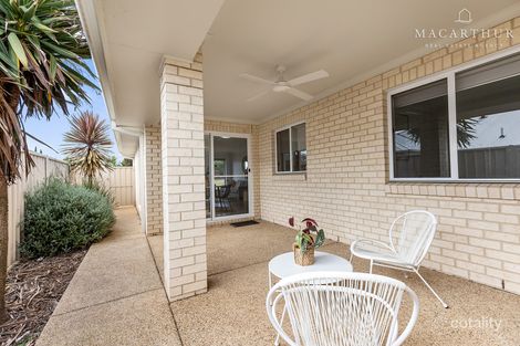 Property photo of 2/4 Zara Street Gobbagombalin NSW 2650