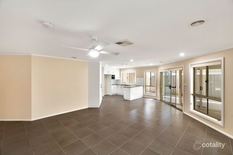 Property photo of 7 Birri Place Glenfield Park NSW 2650