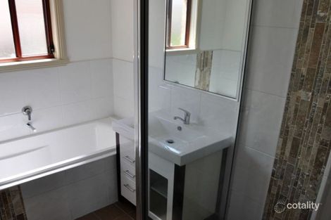 Property photo of 54 Sundown Drive Kelso NSW 2795