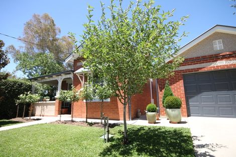 Property photo of 47 Flinders Street Turvey Park NSW 2650