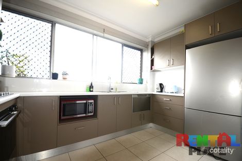 Property photo of 1 Lomond Terrace East Brisbane QLD 4169